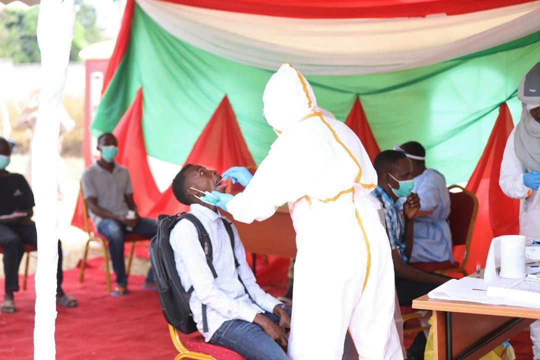 A person being tested for covid-19 in a voluntary testing center in Bujumbura
